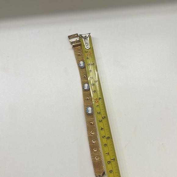 VINTAGE Gold Bracelet with Blue Cameo Accents - Picture 3 of 3